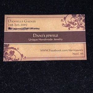 Meet your Posher, Danielle